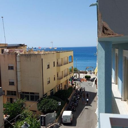 Casa Floridea -Mediterranea Sicilia Apt Cefalu Exterior photo